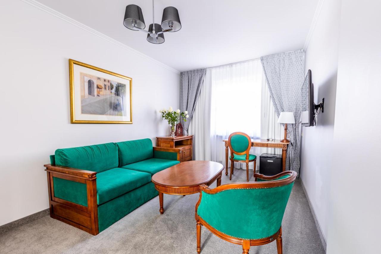 Hotel Pod Zlota Roza Kielce Dış mekan fotoğraf