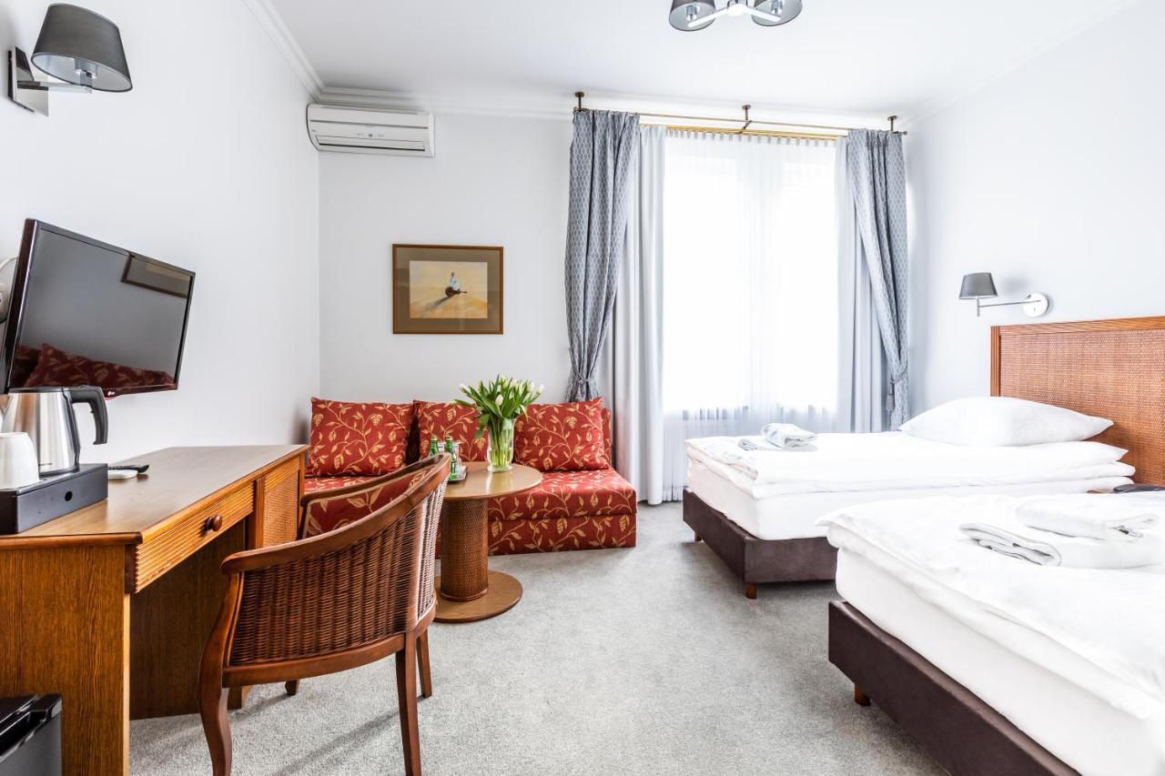 Hotel Pod Zlota Roza Kielce Dış mekan fotoğraf