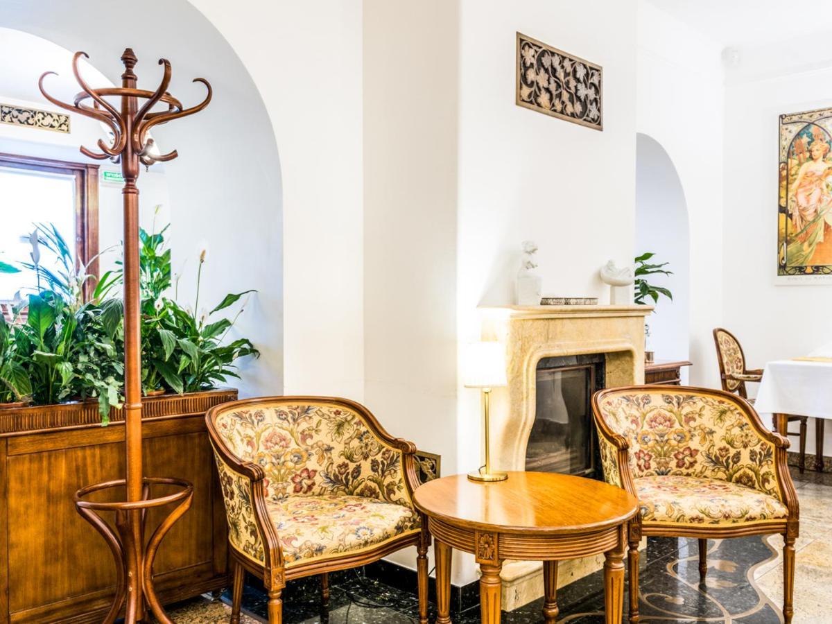 Hotel Pod Zlota Roza Kielce Dış mekan fotoğraf