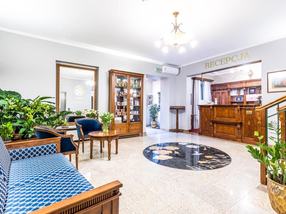 Hotel Pod Zlota Roza Kielce Dış mekan fotoğraf