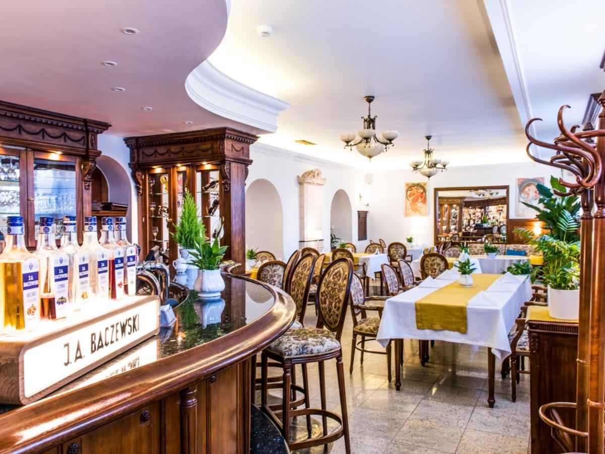 Hotel Pod Zlota Roza Kielce Dış mekan fotoğraf