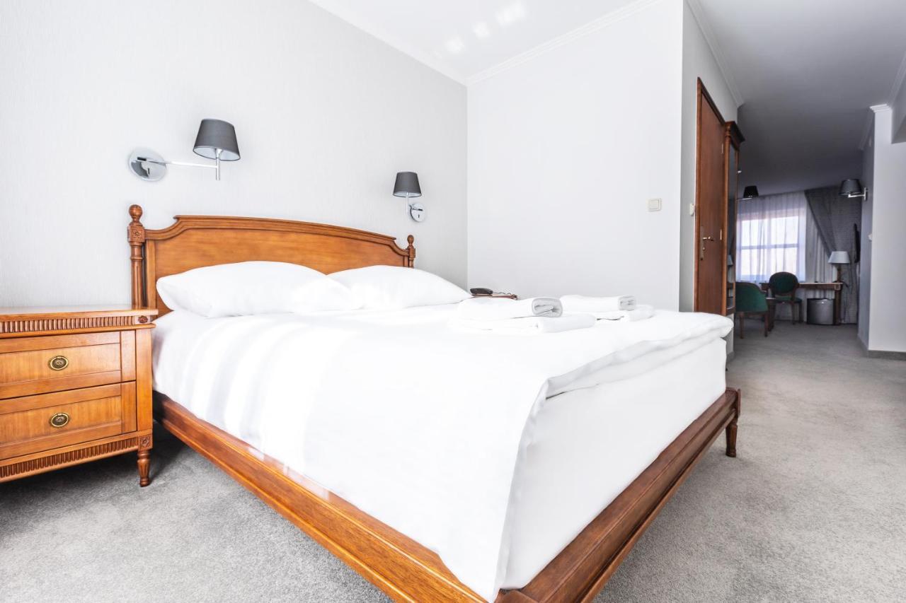Hotel Pod Zlota Roza Kielce Dış mekan fotoğraf