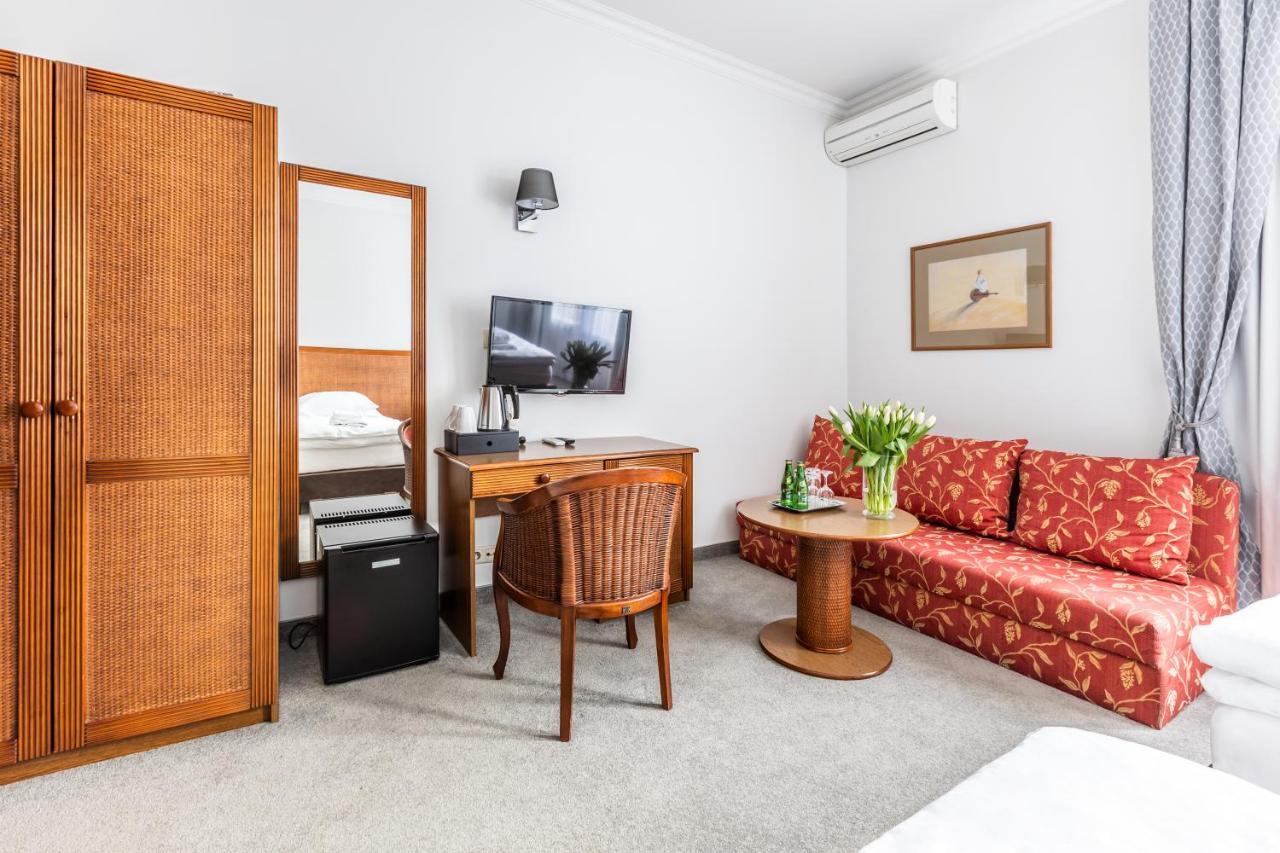 Hotel Pod Zlota Roza Kielce Dış mekan fotoğraf