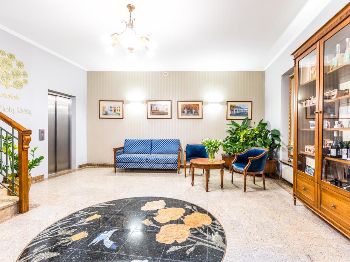 Hotel Pod Zlota Roza Kielce Dış mekan fotoğraf