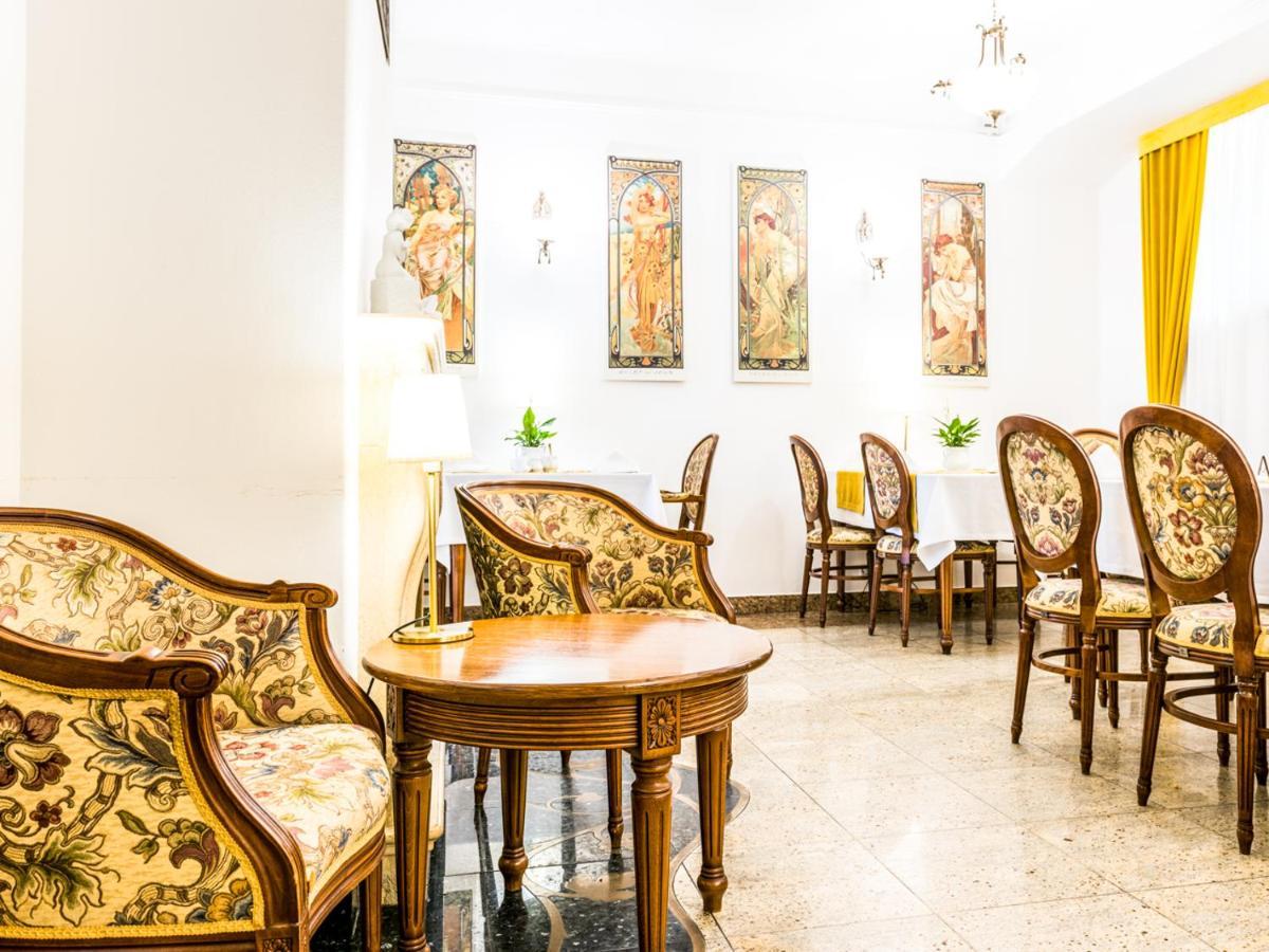 Hotel Pod Zlota Roza Kielce Dış mekan fotoğraf