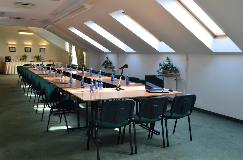 Hotel Pod Zlota Roza Kielce Dış mekan fotoğraf