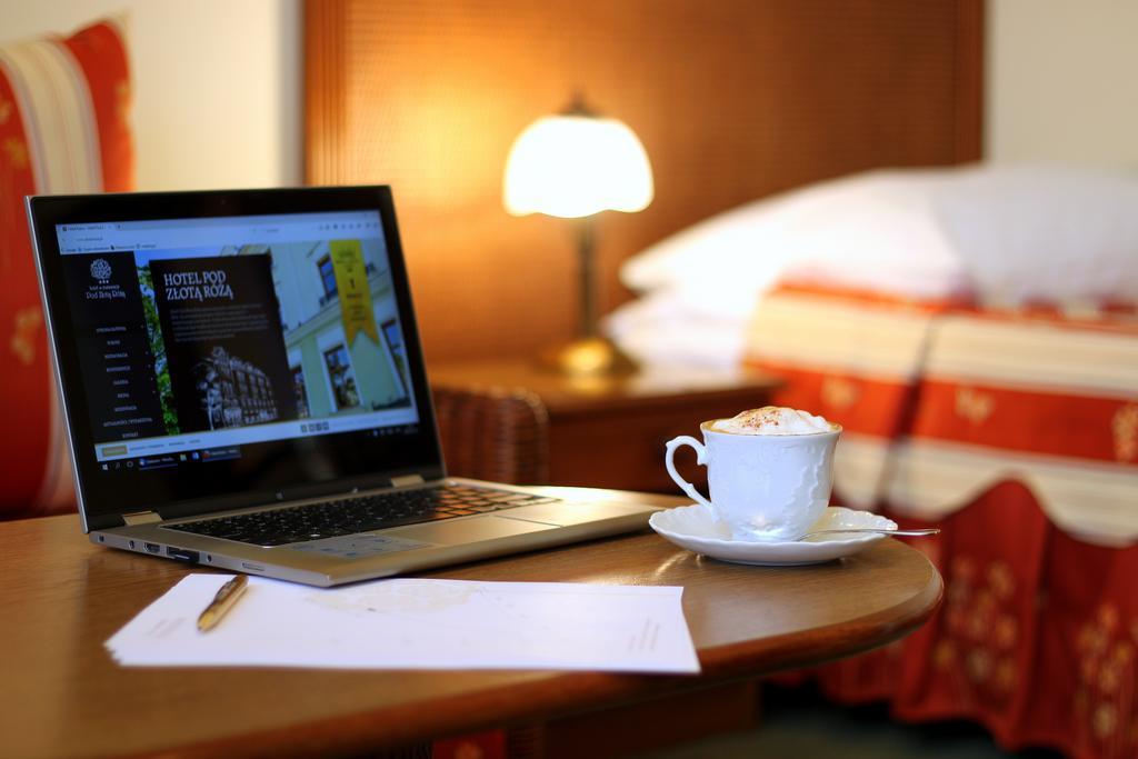 Hotel Pod Zlota Roza Kielce Dış mekan fotoğraf