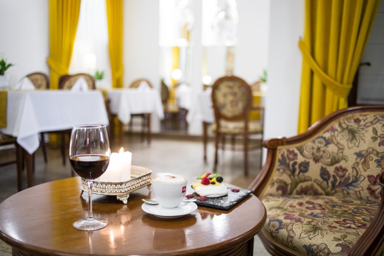 Hotel Pod Zlota Roza Kielce Dış mekan fotoğraf