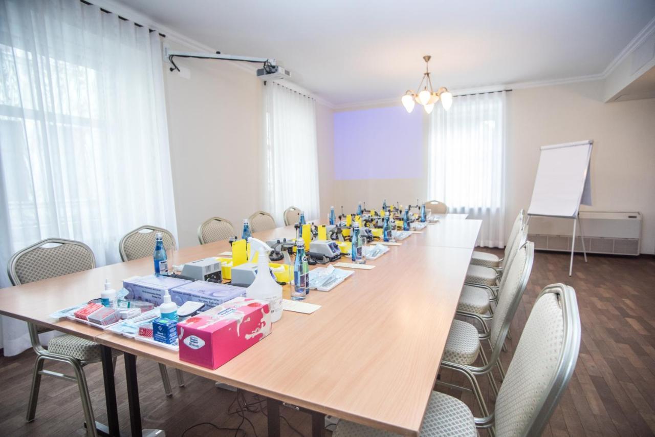 Hotel Pod Zlota Roza Kielce Dış mekan fotoğraf